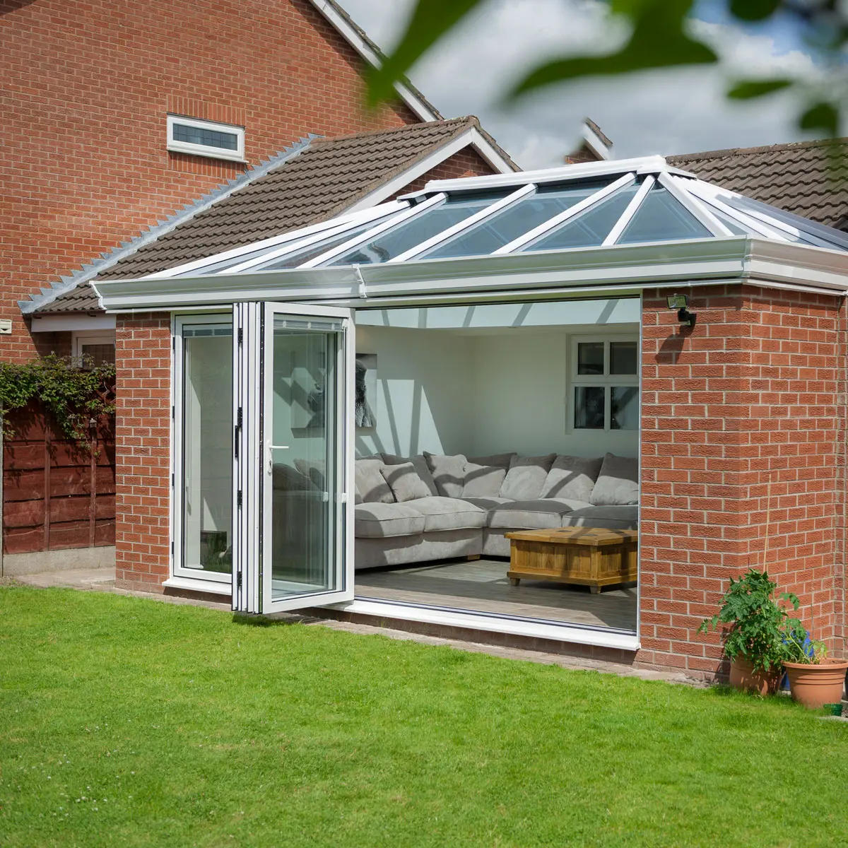 aluminium bifold door company Woking